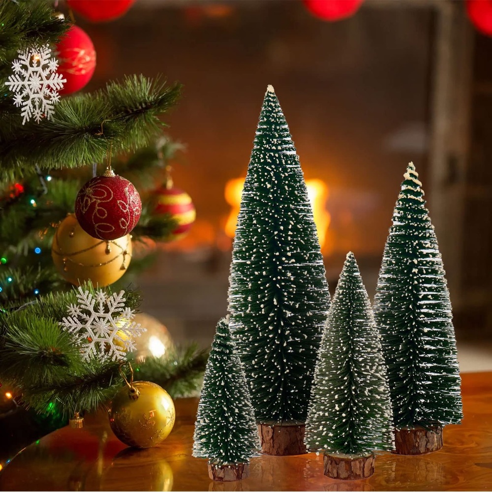 Nona Small Christmas Bottlebrush Tree New
